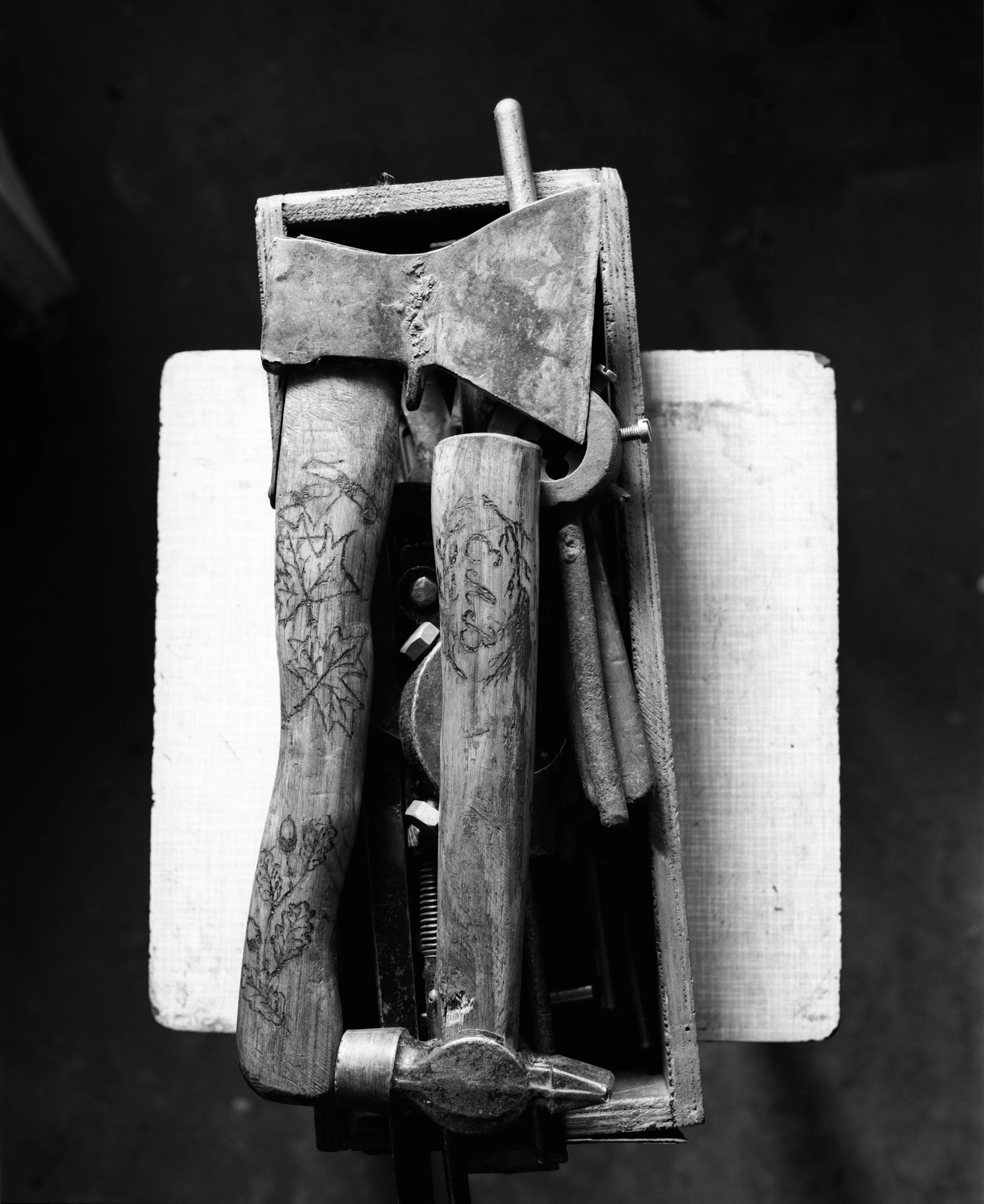 Инструменты. Серия «Осиротевшие вещи»